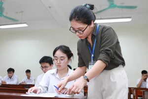 Thí sinh tham dự Kỳ thi tốt nghiệp THPT năm 2025 tại Ninh Bình. Ảnh: Đình Tuệ