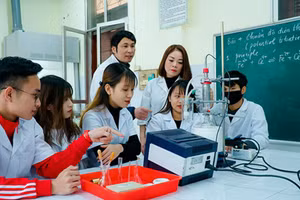 Sinh viên Trường Đại học Sư phạm (Đại học Thái Nguyên) trong giờ thực hành. Ảnh: Website nhà trường