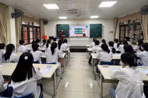 Giờ học tại Trường THCS&THPT Sư phạm, thuộc Trường Đại học Sư phạm Hà Nội 2. Ảnh: NTCC