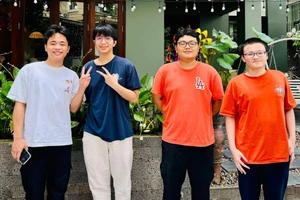 Đội tuyển Olympic Hóa học quốc tế năm 2025: Quang Minh, Mạnh Tuấn, Giang Đức Dũng, Hoàng Khôi (từ bên trái qua).