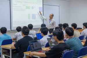 Một giờ học tại giảng đường Trường Đại học Công Thương TPHCM. Ảnh: NTCC
