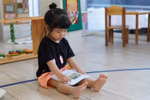 Học sinh cần có ý thức trong việc tiết kiệm điện. Ảnh minh họa