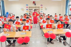 Cô trò Trường THCS Ba Chẽ (Quảng Ninh) sẵn sàng cho năm học mới.