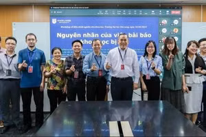 Đại biểu dự hội thảo “Nguyên nhân bài báo khoa học bị rút” tại Trường Đại học Văn Lang. Ảnh từ Facebook Trường Đại học Văn Lang