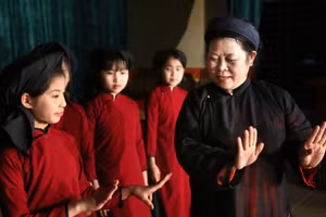 Tham gia các hoạt động giáo dục trong nhà trường vừa mang lại lợi ích cho chính nghệ sĩ, nghệ nhân, vận động viên vừa mang lại lợi ích cho cộng đồng. Ảnh: ITN