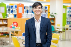 ThS Lê Hồng Hiệu cho rằng nghề giáo không đơn thuần là một công việc, mà là một “nghề của tình yêu”. Ảnh: NTCC