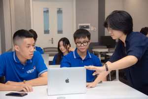 Sinh viên Trường Đại học Khoa học và Công nghệ Hà Nội. 