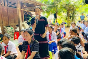 Học sinh Trường Tiểu học và THCS A Xing (xã Lìa, Quảng Trị).