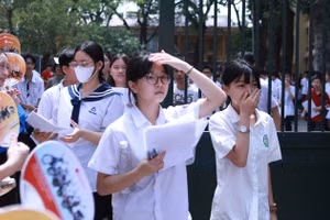 Thí sinh tham dự Kỳ thi tuyển sinh vào lớp 10 THPT tại Hà Nội năm 2025. Ảnh: Đình Tuệ 