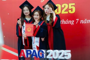 Sinh viên Học viện Hành chính và Quản trị công. 