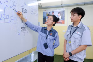 Sinh viên được đào tạo 2,5-3 năm, gắn chặt với doanh nghiệp, khi ra trường làm việc sẽ đem lại hiệu quả, năng suất cao.