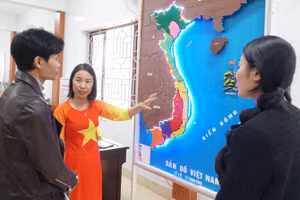 Sản phẩm bản đồ Việt Nam của giáo viên Trung tâm GDNN - GDTX Kỳ Sơn.