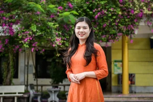 Cô giáo Nguyễn Thị Bích Đào – giáo viên Tin học, Trường THPT chuyên Lê Hồng Phong (Ninh Bình), một trong những đại biểu Quốc hội trẻ của ngành Giáo dục.