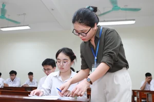 Thí sinh tham dự Kỳ thi tốt nghiệp THPT năm 2025 tại Ninh Bình. Ảnh: Đình Tuệ