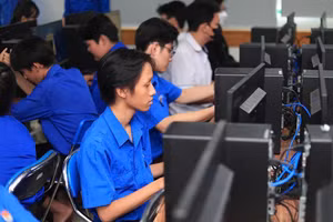 Một buổi học tại Trường Cao đẳng nghề Hoa Sen. Ảnh: Lâm Ngọc