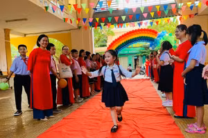 Trường Tiểu học Phù Đổng đón học sinh khối lớp Một tựu trường. Ảnh: NTCC