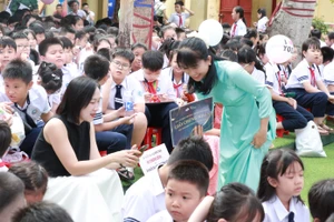 Để sinh hoạt hè hiệu quả, cần có sự phối hợp giữa gia đình, nhà trường và xã hội. Ảnh: TT