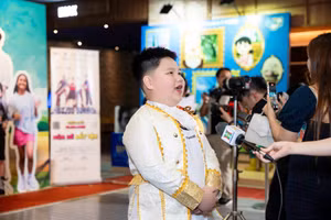 Nhiều bạn trẻ hiện nay được bố mẹ ủng hộ theo đuổi niềm đam mê nghệ thuật. Ảnh: NVCC