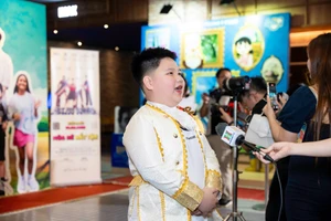 Nhiều bạn trẻ hiện nay được bố mẹ ủng hộ theo đuổi niềm đam mê nghệ thuật. Ảnh: NVCC