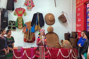 Học sinh Trường Phổ thông DTNT THCS & THPT Đăk Glong tham gia hoạt động ngoại khóa. Ảnh: NTCC