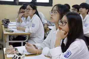 Học sinh Trường THPT Tây Hồ (Hà Nội). Ảnh minh họa: INT