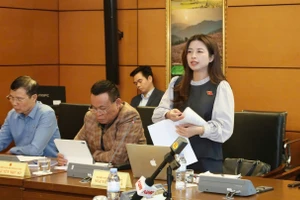 Bà Nguyễn Thị Hà - đại biểu Quốc hội khóa XV, giáo viên Trường THPT Hàn Thuyên (Bắc Ninh).