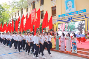 Học sinh Trường THPT Phan Đình Phùng (Hà Nội) trong ngày khai giảng năm học 2023 - 2024. Ảnh: NTCC