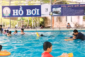 Nhiều trẻ em ở Cà Mau mong muốn được tổ chức các lớp học bơi miễn phí. 