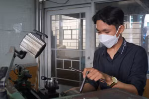 Giờ thực hành tại Trung tâm Giáo dục nghề nghiệp - Giáo dục thường xuyên Nhà Bè (TPHCM). Ảnh: Lê Nam