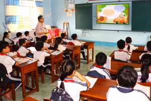 Trường Tiểu học Thới Bình B (Thới Bình, Cà Mau) tích cực đưa công nghệ vào giảng dạy. 