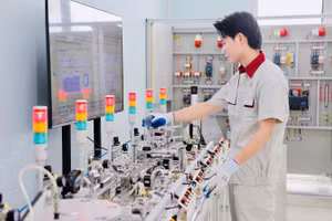 Sinh viên Trường Cao đẳng Công nghệ cao Hà Nội. Ảnh: NTCC