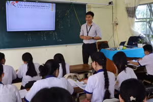 Một tiết học Lịch sử tại Trường THPT Định Thành (Bạc Liêu). Ảnh: Q.M