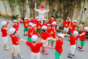 Cần tạo môi trường thoải mái cho trẻ khi đến trường. Ảnh minh họa