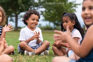Cha mẹ cũng có thể khuyến khích trẻ thực hành ra quyết định trong cuộc sống hằng ngày. Ảnh minh họa: INT.