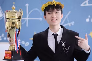 Nguyễn Phúc Lương - học sinh lớp 12 Toán 1, Trường THPT chuyên Hà Tĩnh.