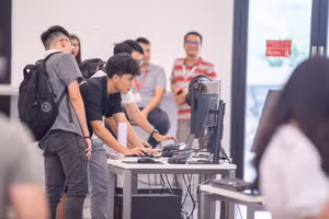 Sinh viên Trường ĐH Anh Quốc Việt Nam. Ảnh: NTCC