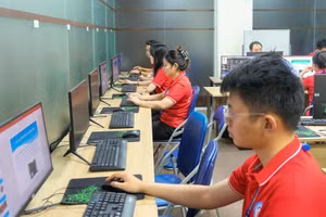 Sinh viên Trường Cao đẳng Công nghệ Sài Gòn. Ảnh: L.N