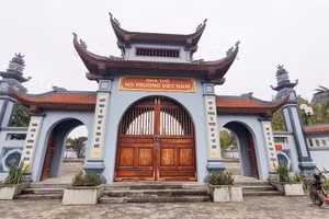 Trương Đăng Quế được hậu thế tôn vinh tại nhà thờ họ Trương Việt Nam (Ninh Bình). Ảnh: ITN.