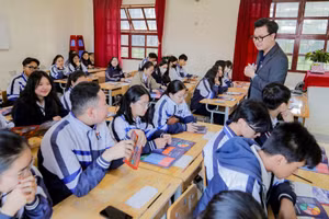 Học sinh Lâm Đồng tham gia chương trình VanLang Unitour 2025 của Trường Đại học Văn Lang. Ảnh: VLU