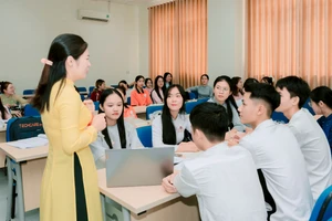 Sinh viên Trường Đại học Sư phạm (Đại học Đà Nẵng). Ảnh: NTCC
