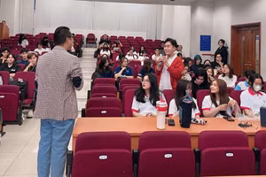 Buổi định hướng chiến lược hoạt động của hơn 70 câu lạc bộ sinh viên tại Trường Đại học Mở TP Hồ Chí Minh. Ảnh minh họa: NVCC