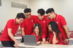 Sinh viên Trường Quản trị và Kinh doanh (Đại học Quốc gia Hà Nội). Ảnh: Website nhà trường