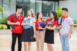 Sinh viên Trường Đại học Nguyễn Tất Thành. Ảnh: NTCC