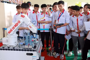 Sinh viên Trường Cao đẳng Công nghệ cao Hà Nội. Ảnh: NTCC