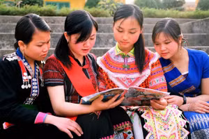 Việc ban hành Chương trình các môn học bồi dưỡng dự bị đại học cũng cụ thể hóa chính sách dân tộc của Đảng và Nhà nước. Ảnh minh họa