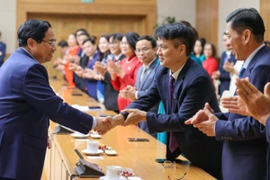 Thủ tướng gửi lời tri ân sâu sắc nhất tới toàn thể các thế hệ nhà giáo, các thầy, các cô trên khắp mọi miền Tổ quốc. Ảnh: Nhật Bắc