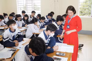 Giờ học của cô trò Trường THPT Nghi Lộc 4 (Nghệ An). Ảnh: Hồ Lài