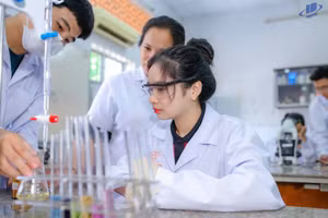 Một buổi thực hành của sinh viên Trường Đại học Mở TPHCM. Ảnh: NTCC