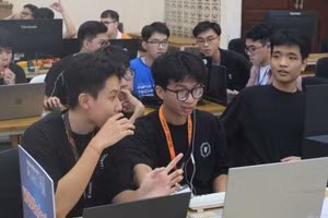 Sinh viên tham gia Cuộc thi Thử thách trí tuệ nhân tạo tại TPHCM. Ảnh: Phúc Uyên