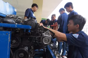 Một tiết học của sinh viên Trường Cao đẳng Việt Nam - Hàn Quốc (Cà Mau).